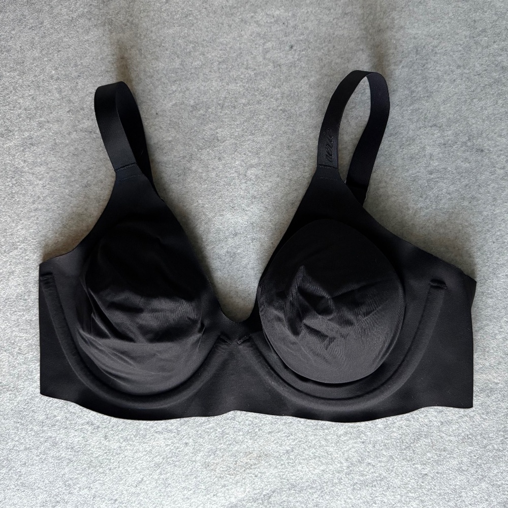 [ SOLD ] SMOOTHEZ Unlined Bra